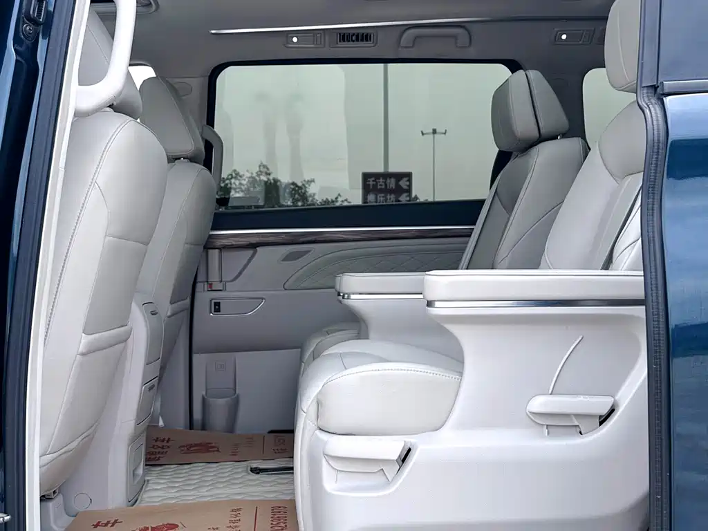GAC Motor Trumpchi M8 — фото 6