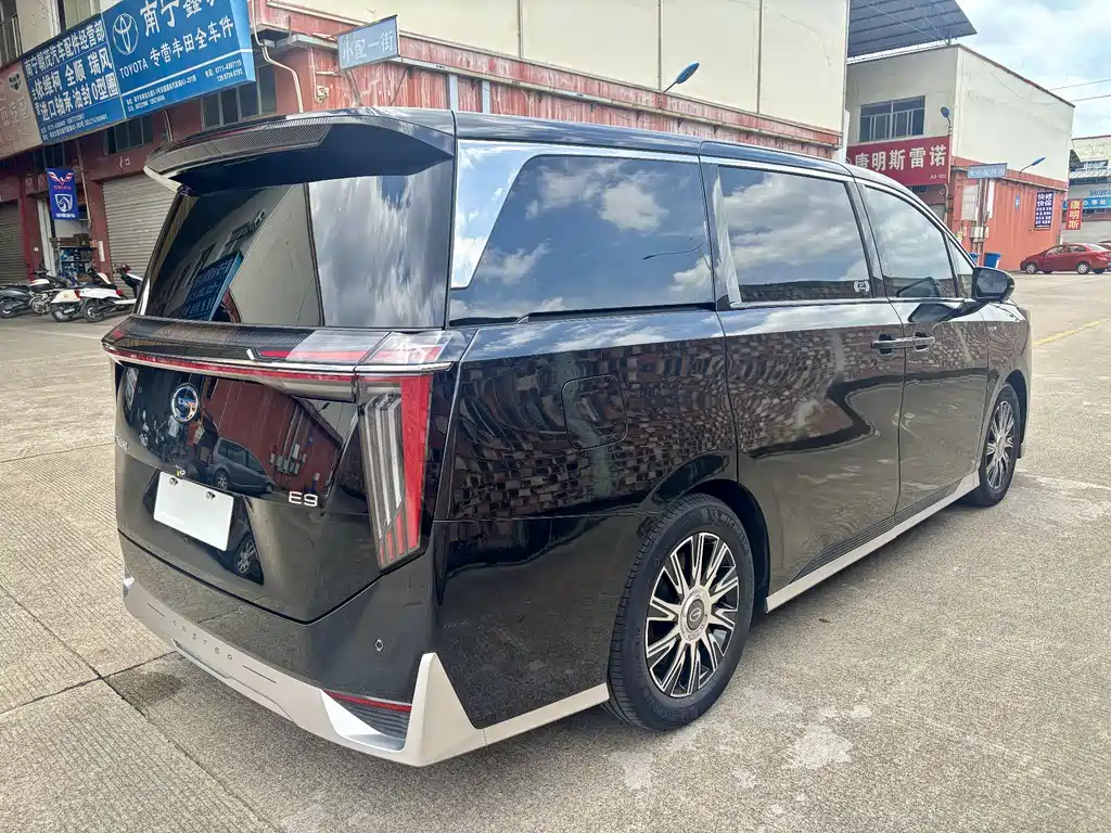 GAC Motor Trumpchi E9 — фото 4