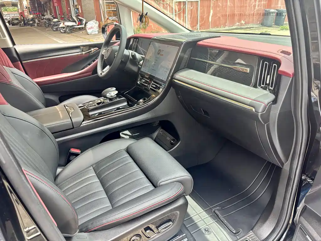 GAC Motor Trumpchi E9 — фото 10