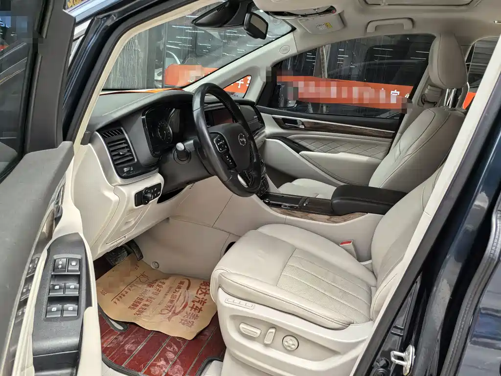 GAC Motor Trumpchi M8 — фото 7