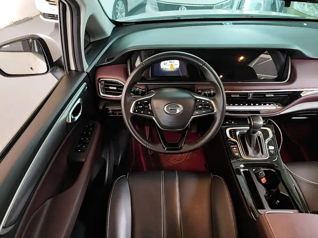 GAC Motor Trumpchi M6 — фото 17
