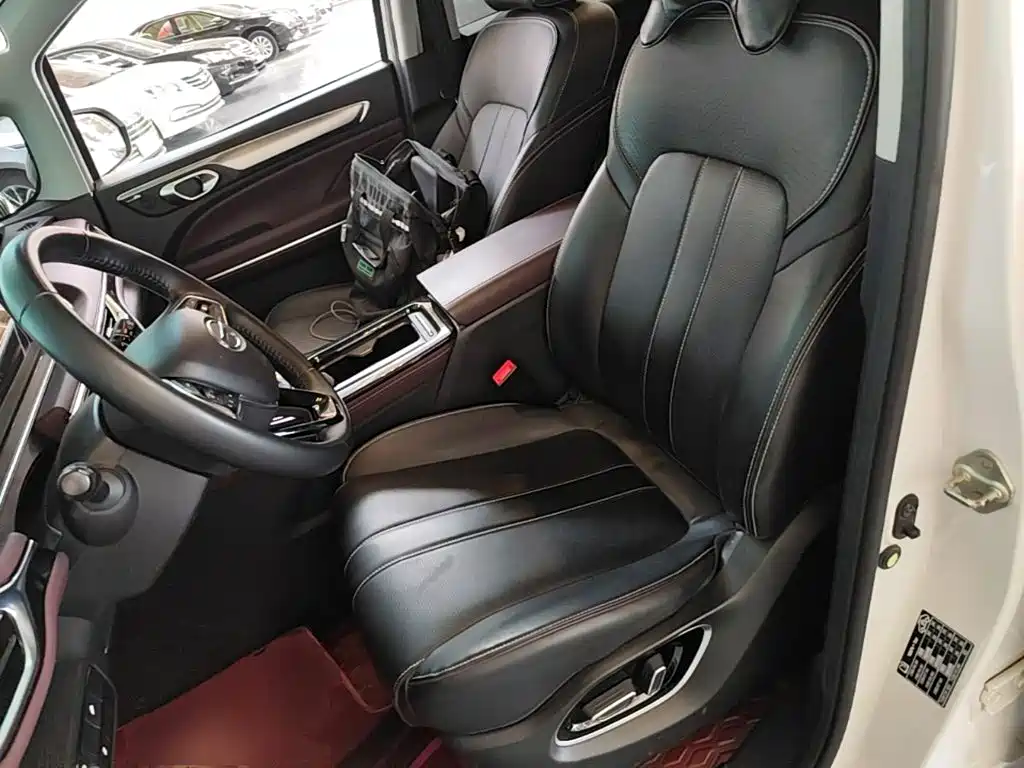 GAC Motor Trumpchi M6 — фото 22