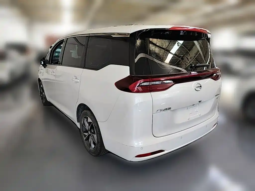 GAC Motor Trumpchi M6 — фото 9