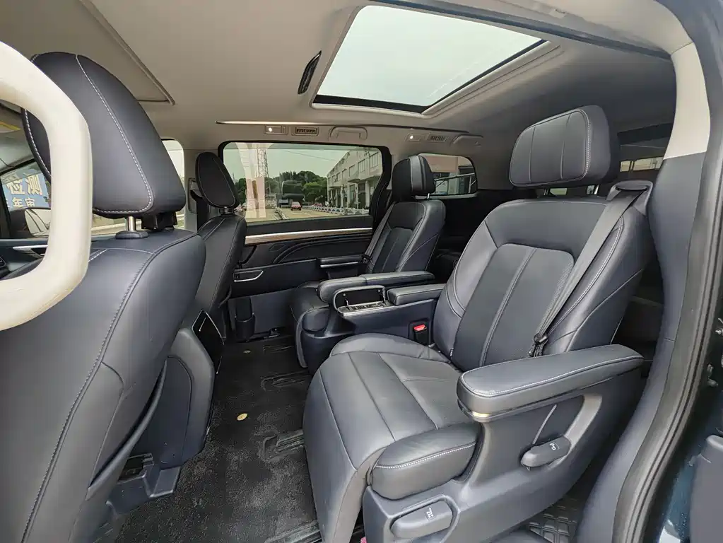 GAC Motor Trumpchi M8 — фото 7