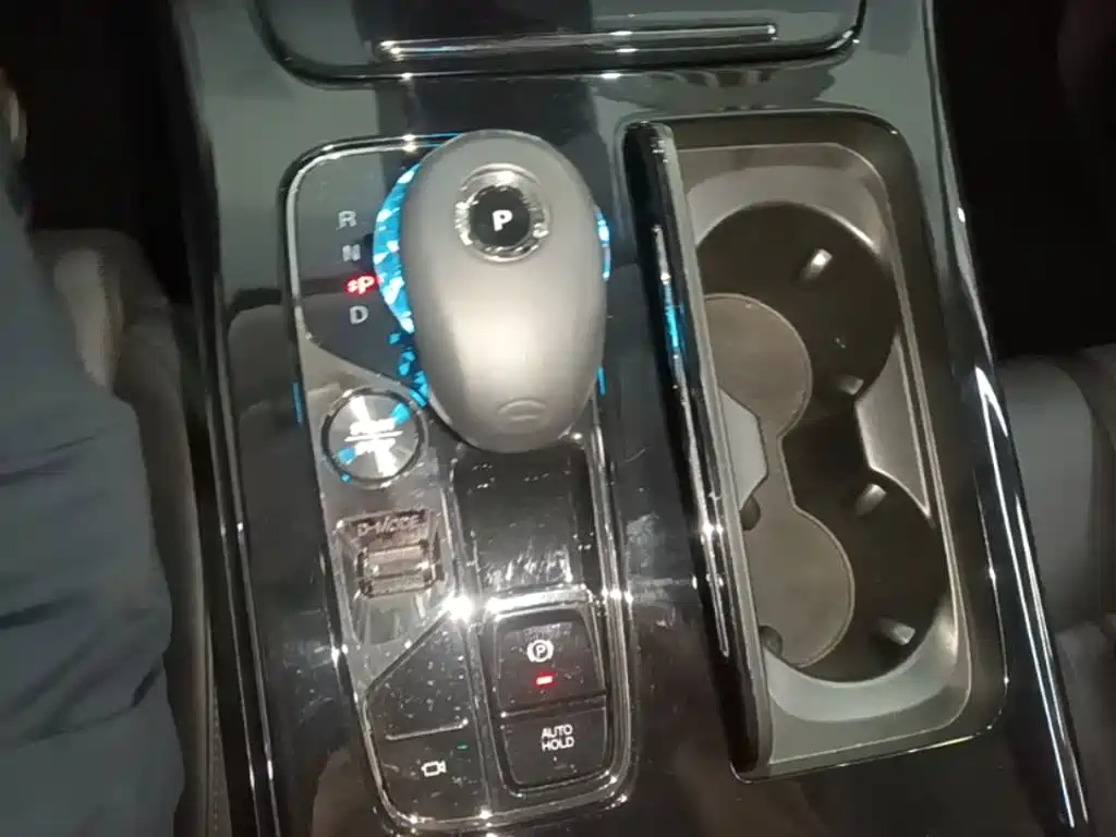 GAC Motor Trumpchi E9 — фото 14
