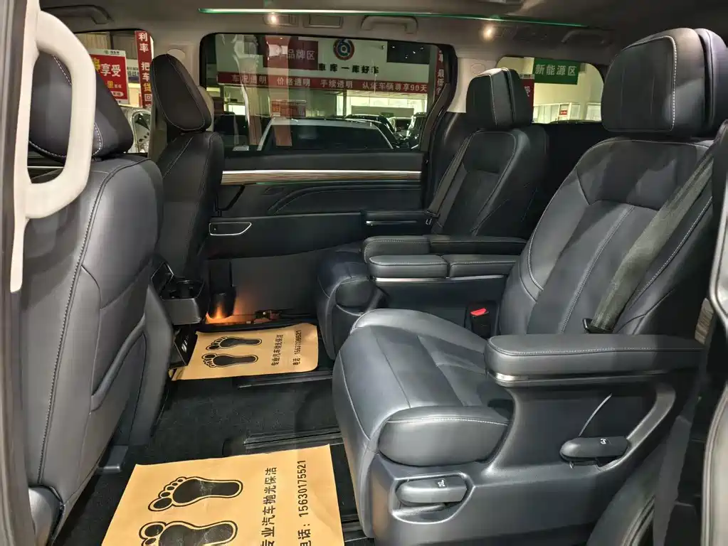 GAC Motor Trumpchi M8 — фото 15