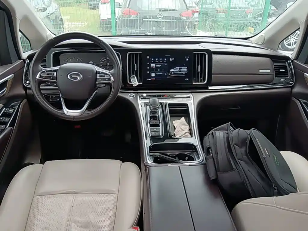 GAC Motor Trumpchi M8 — фото 10
