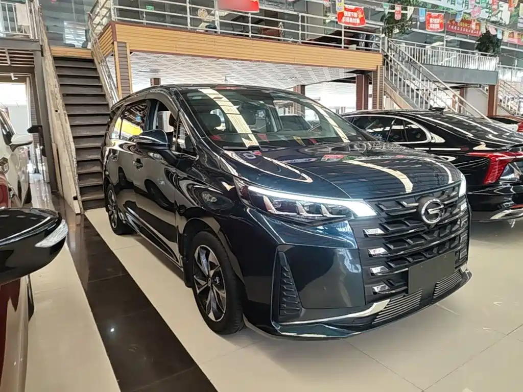 GAC Motor Trumpchi M6 — фото 4