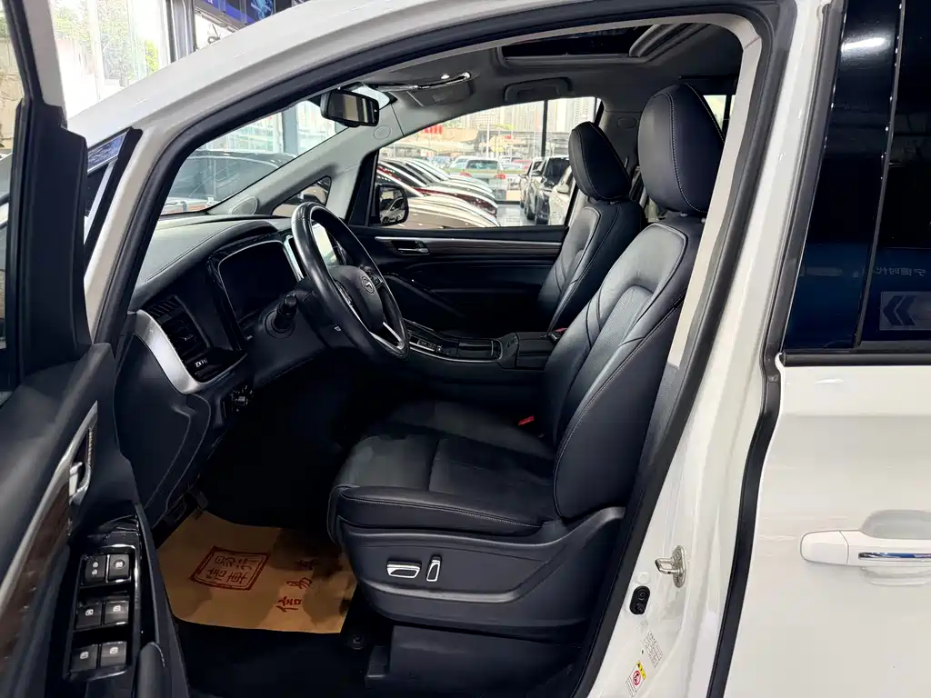 GAC Motor Trumpchi M8 — фото 4