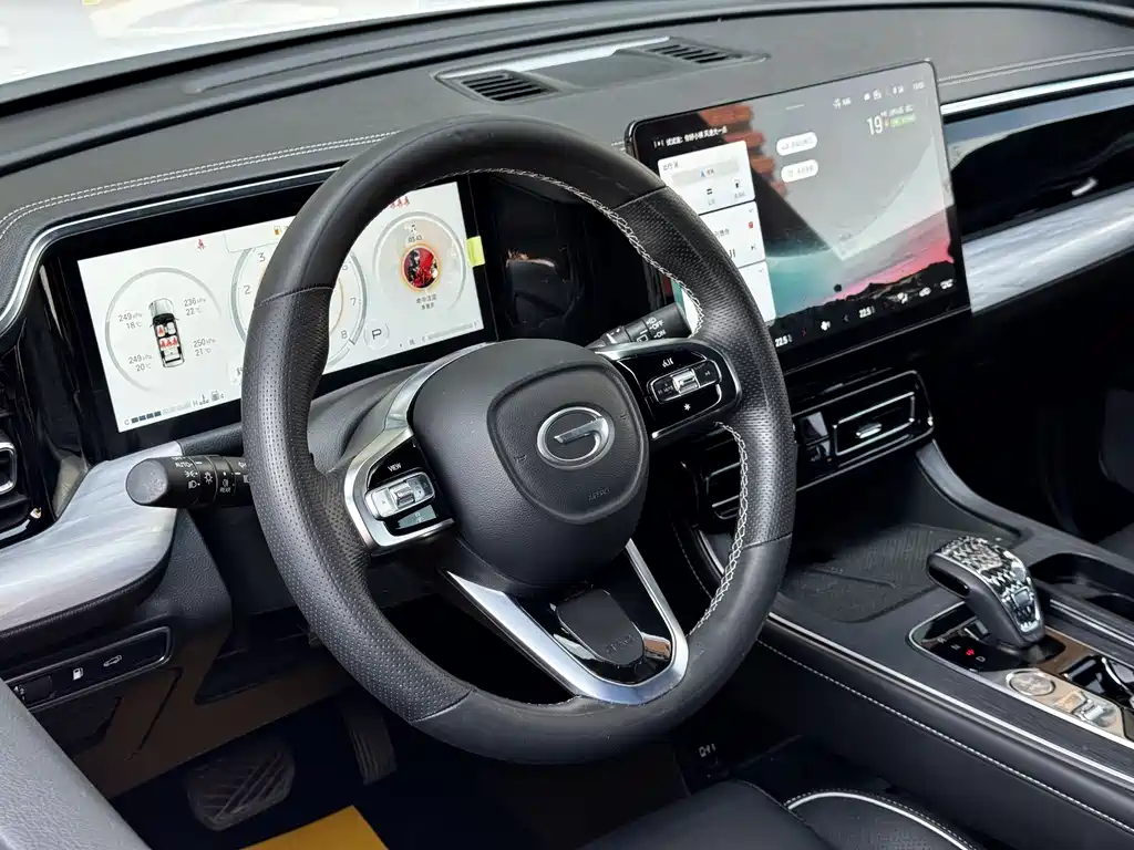GAC Motor Trumpchi GS8 — фото 15