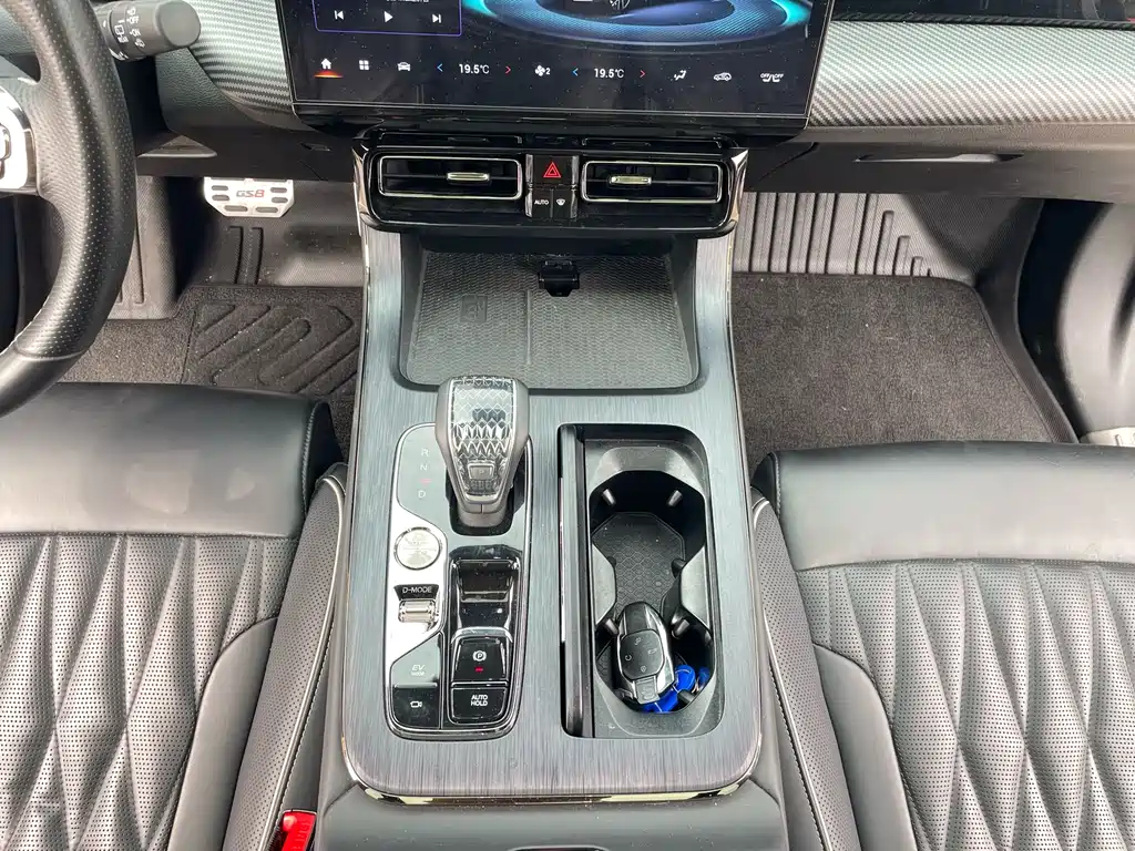 GAC Motor Trumpchi GS8 — фото 27