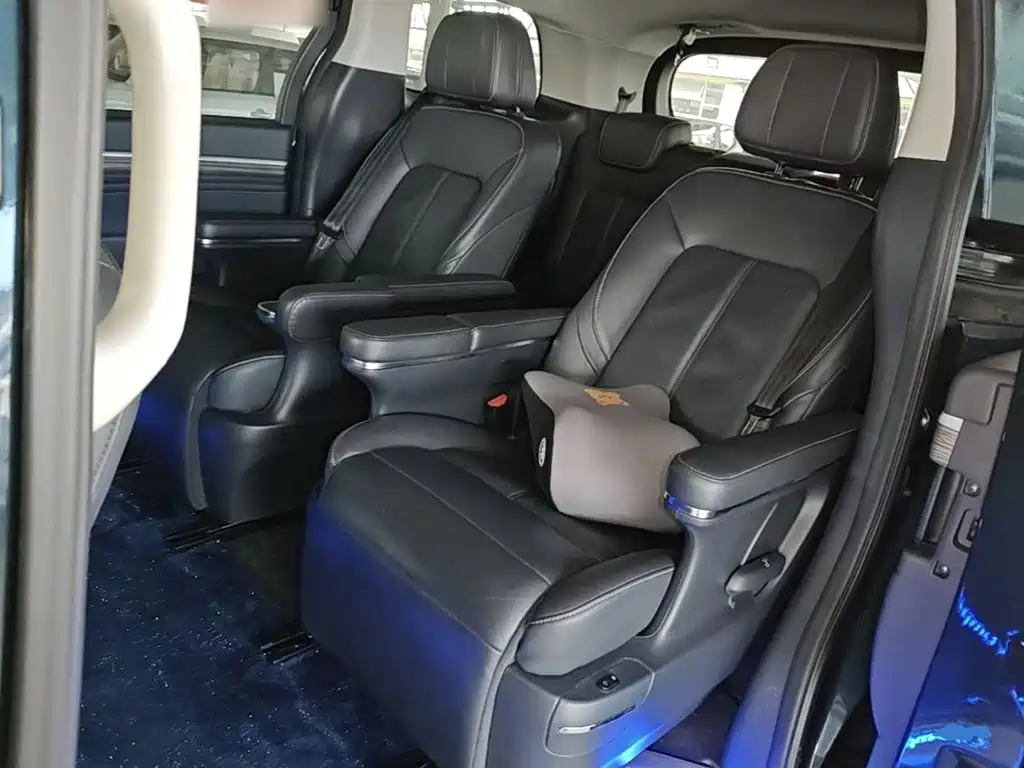 GAC Motor Trumpchi M8 — фото 17