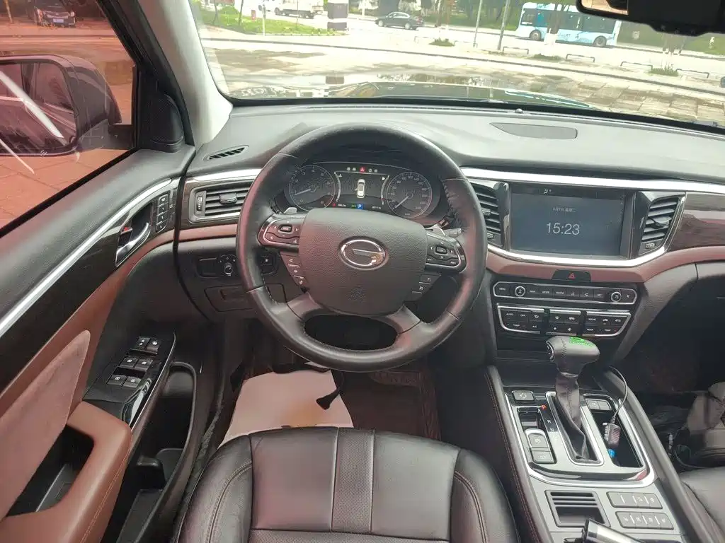 GAC Motor Trumpchi GS8 — фото 11
