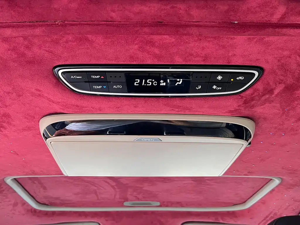 GAC Motor Trumpchi M8 — фото 15