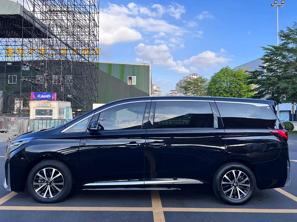 GAC Motor Trumpchi M8 — фото 3