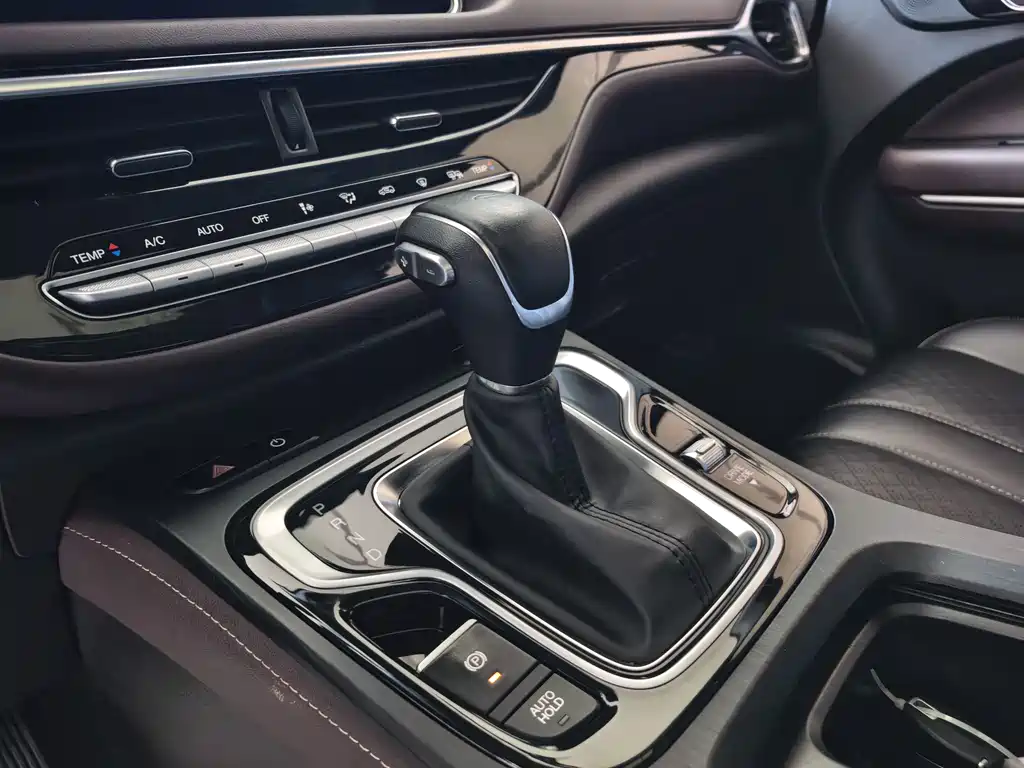 GAC Motor Trumpchi M6 — фото 7