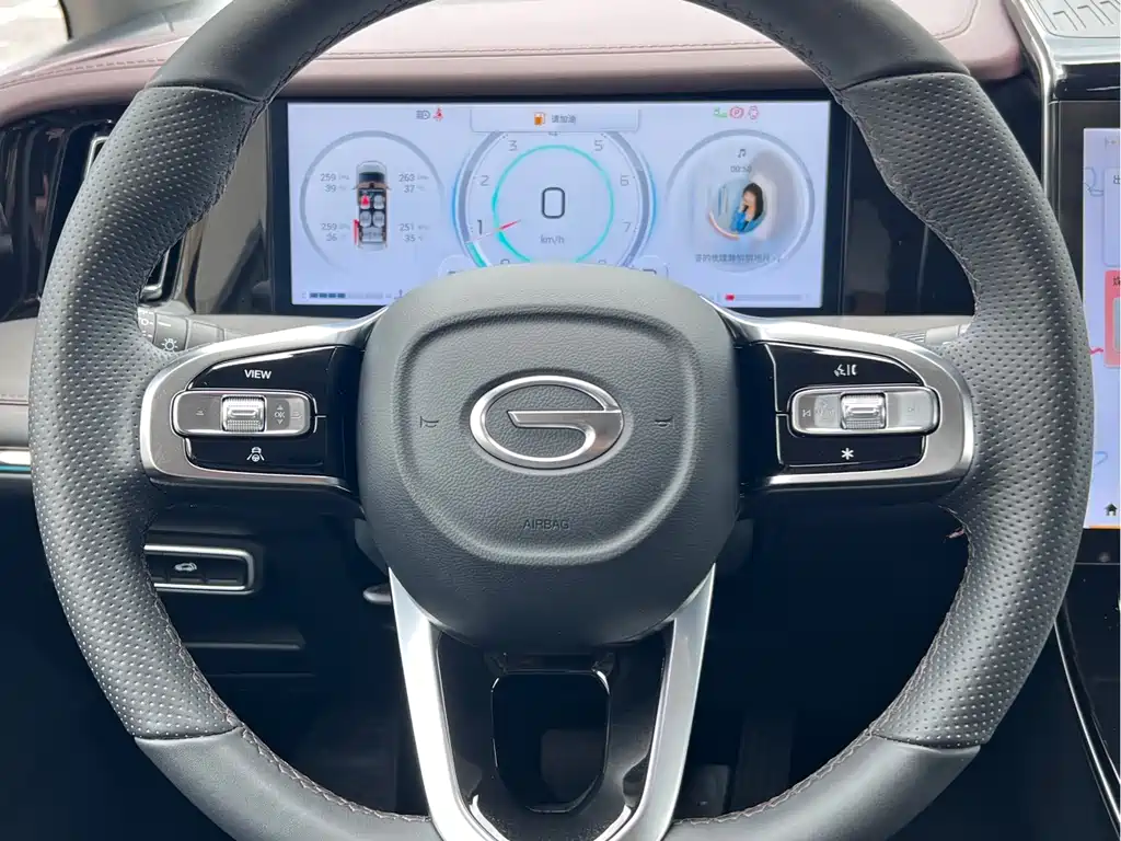 GAC Motor Trumpchi M8 — фото 11