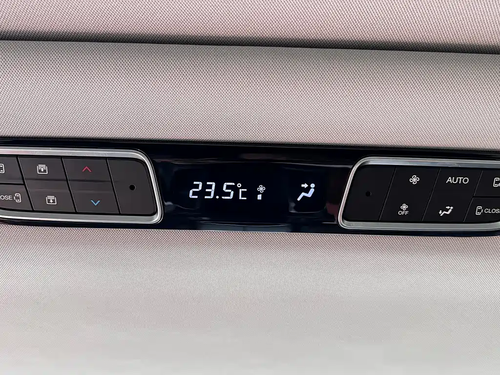 GAC Motor Trumpchi M8 — фото 15