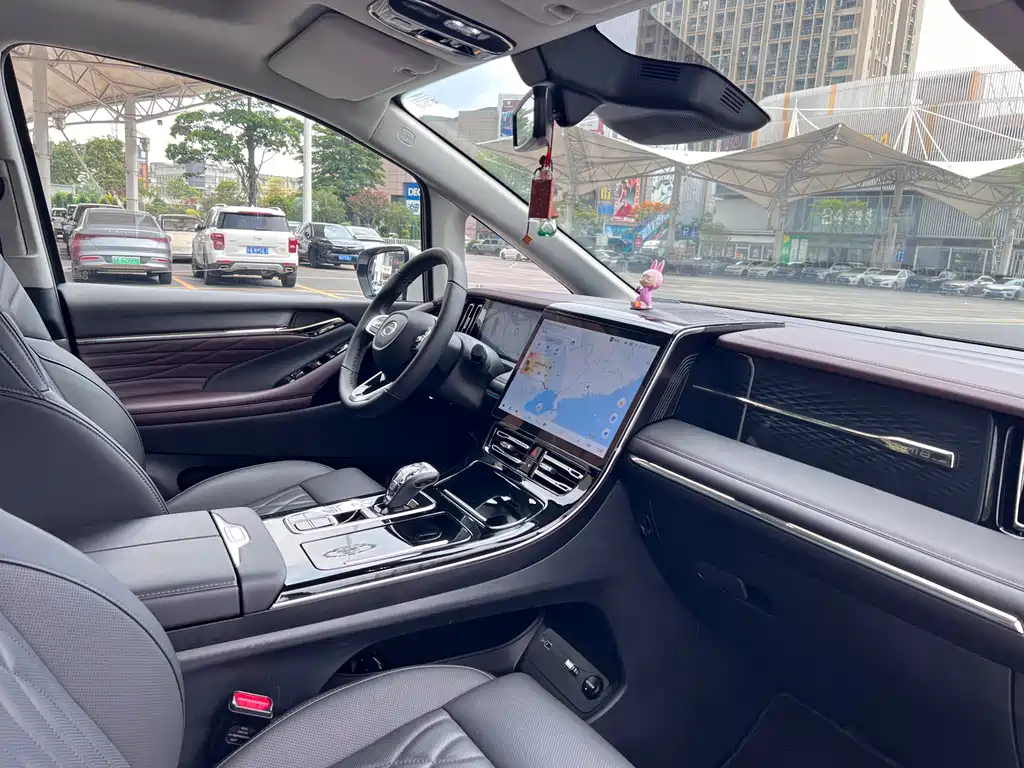 GAC Motor Trumpchi M8 — фото 19