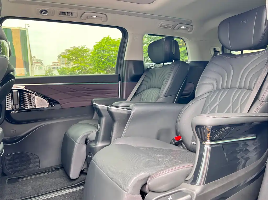 GAC Motor Trumpchi M8 — фото 9