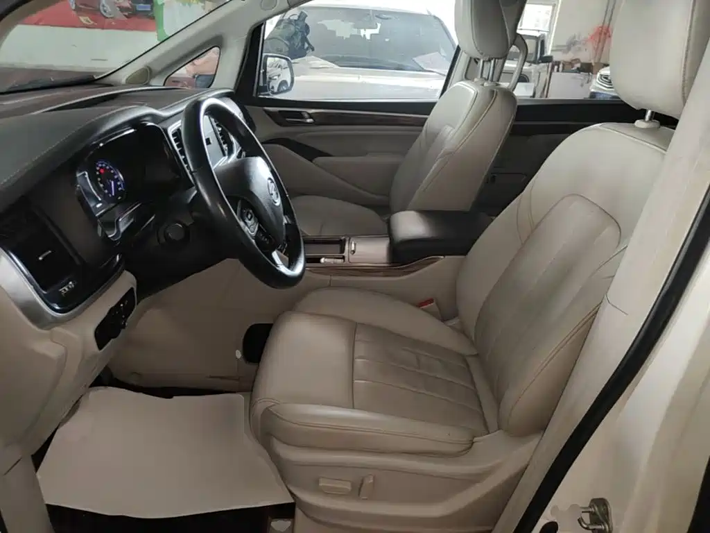 GAC Motor Trumpchi M8 — фото 15