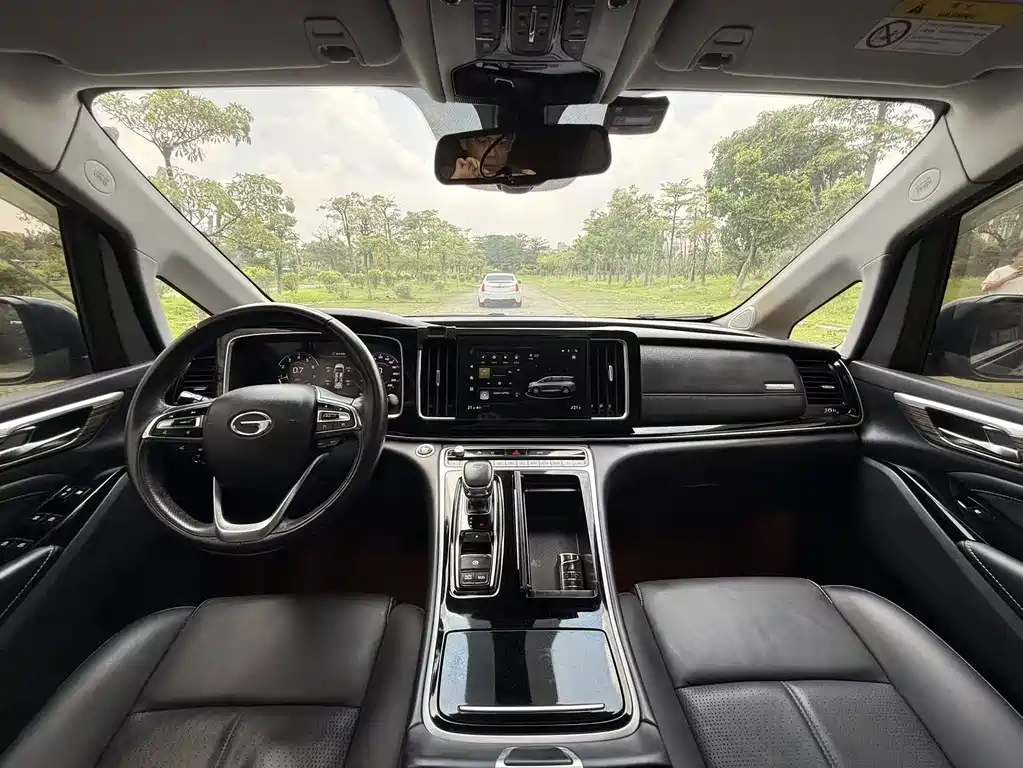 GAC Motor Trumpchi M8 — фото 13