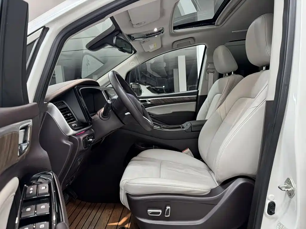 GAC Motor Trumpchi M8 — фото 11