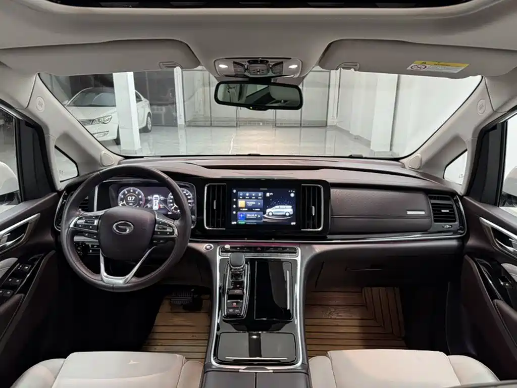 GAC Motor Trumpchi M8 — фото 12