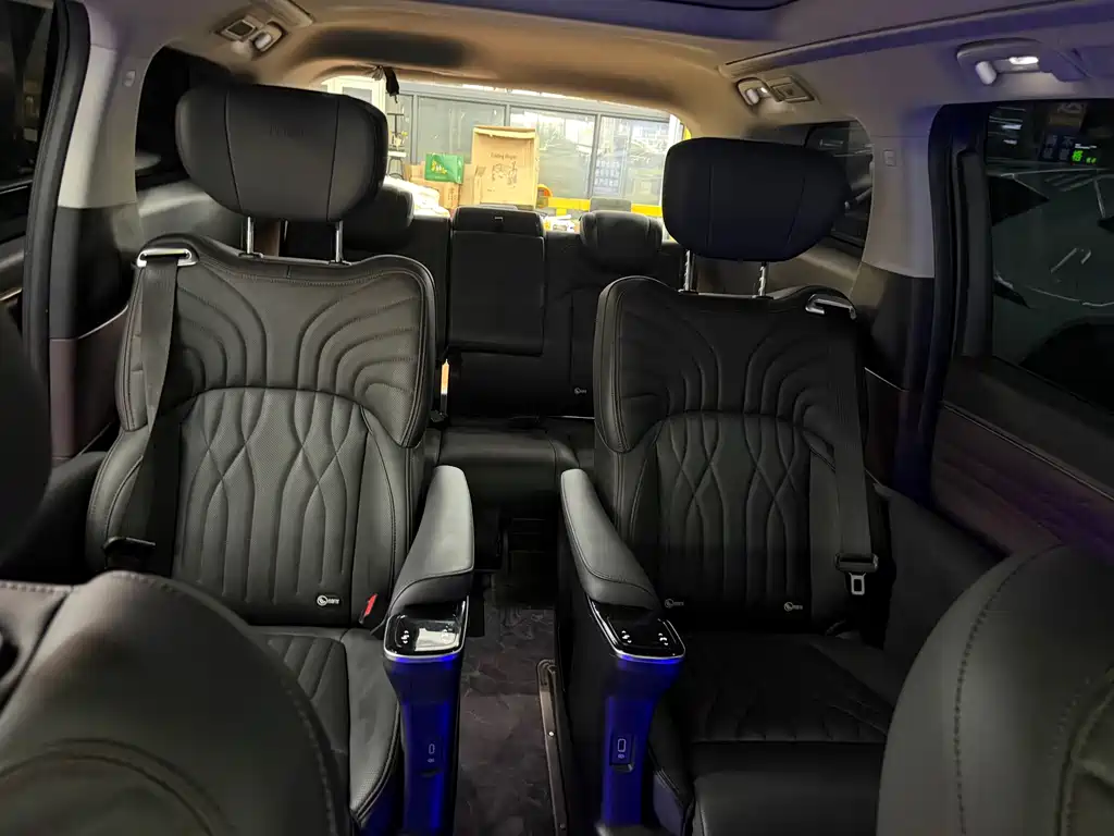 GAC Motor Trumpchi M8 — фото 14