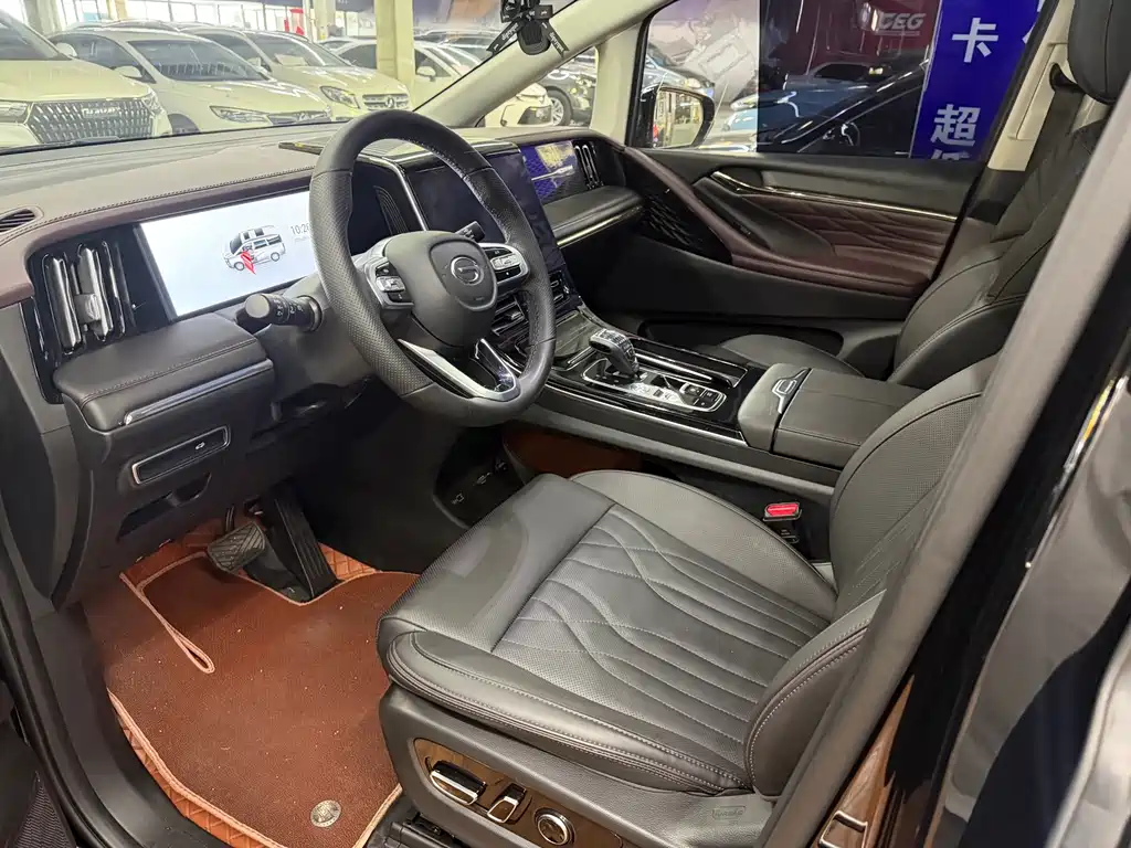 GAC Motor Trumpchi M8 — фото 7