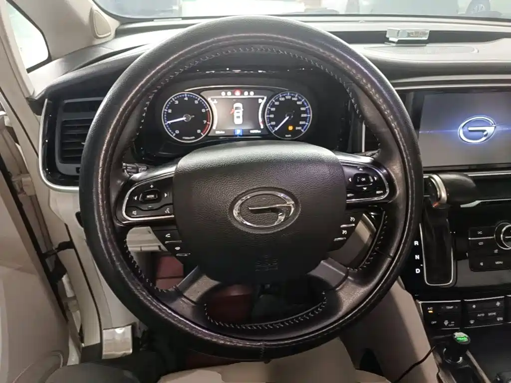 GAC Motor Trumpchi M8 — фото 11