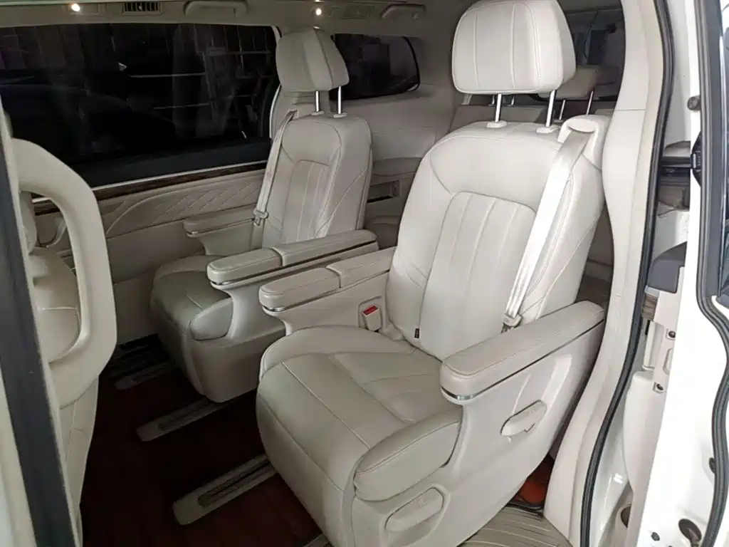 GAC Motor Trumpchi M8 — фото 17