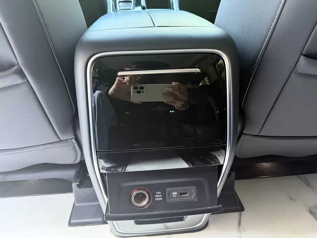 GAC Motor Trumpchi M8 — фото 9