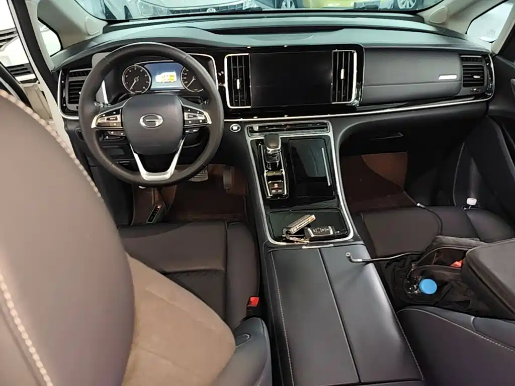 GAC Motor Trumpchi M8 — фото 16