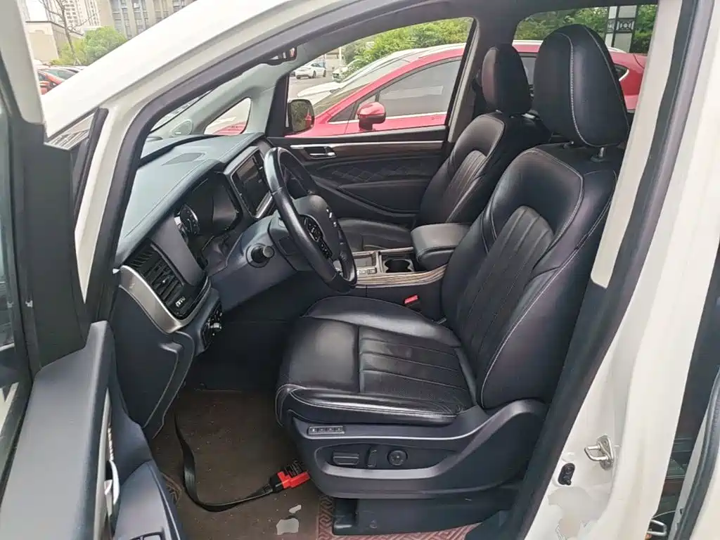 GAC Motor Trumpchi M8 — фото 15