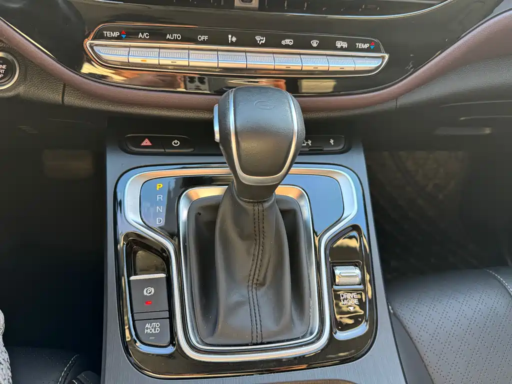 GAC Motor Trumpchi M6 — фото 14