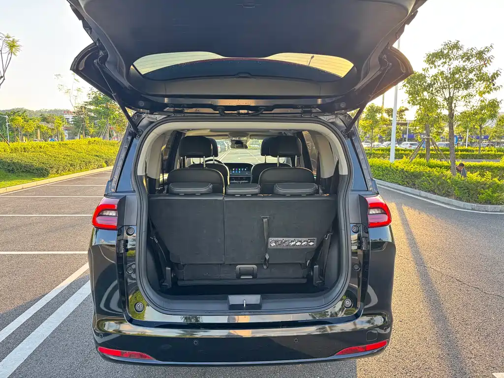 GAC Motor Trumpchi M6 — фото 28
