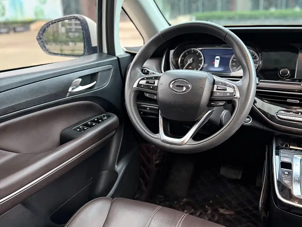 GAC Motor Trumpchi M6 — фото 22