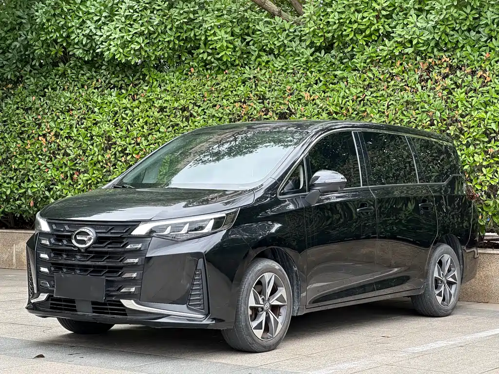 GAC Motor Trumpchi M6 — фото 11
