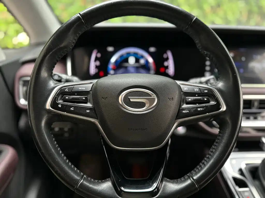 GAC Motor Trumpchi M6 — фото 10