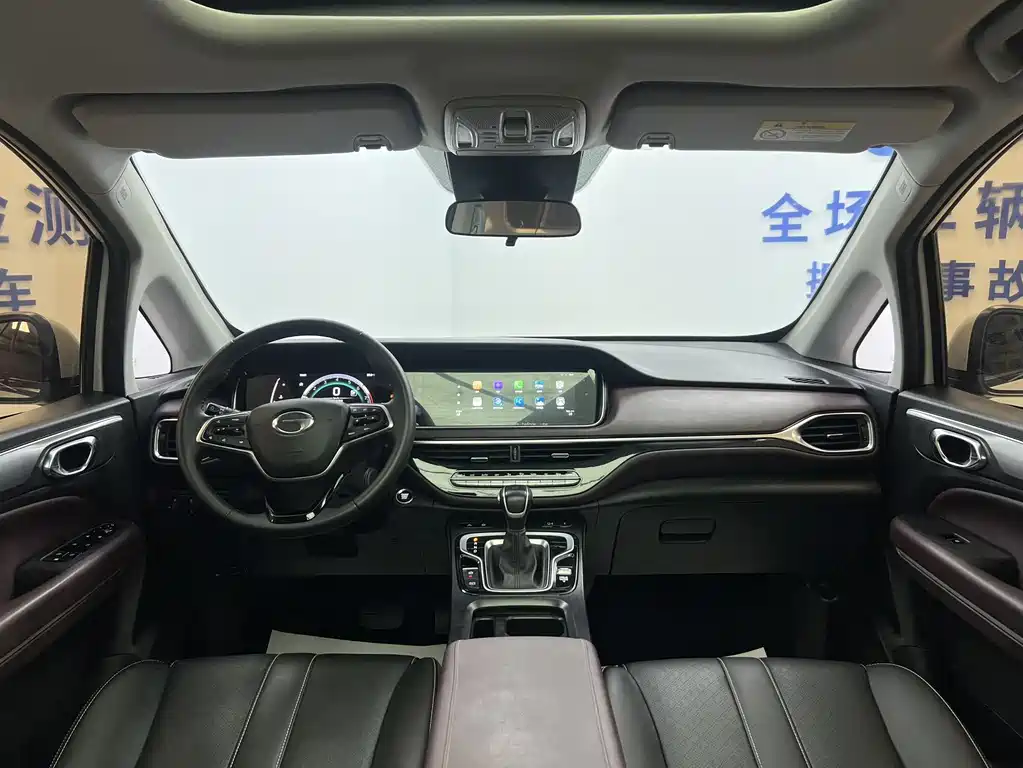 GAC Motor Trumpchi M6 — фото 17