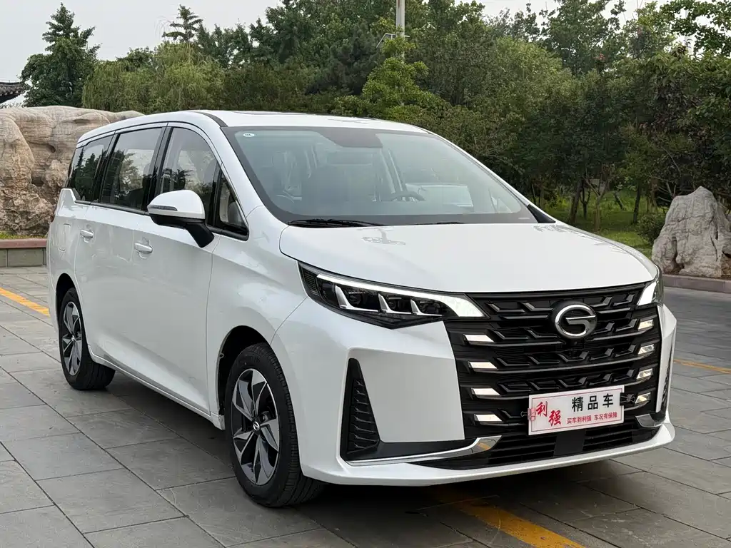 GAC Motor Trumpchi M6 — фото 3