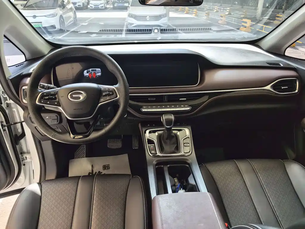 GAC Motor Trumpchi M6 — фото 11