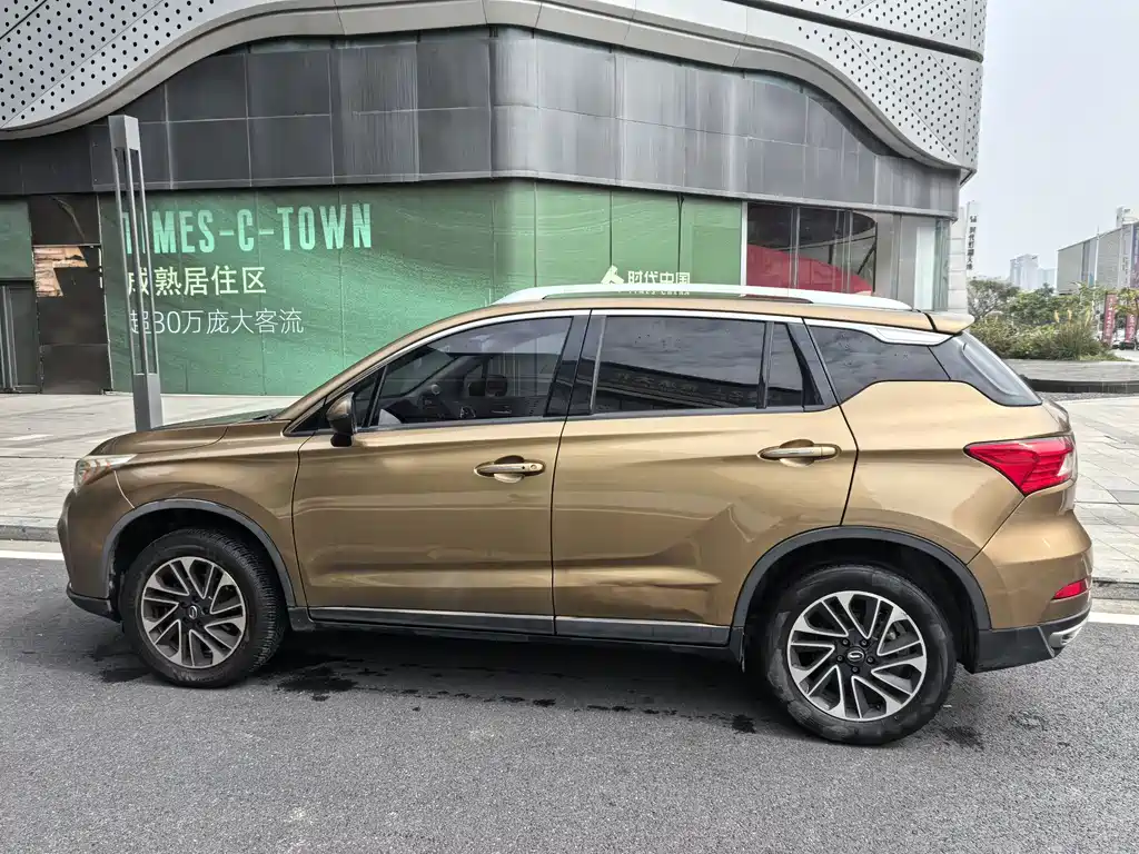 GAC Motor Trumpchi GS4 — фото 9