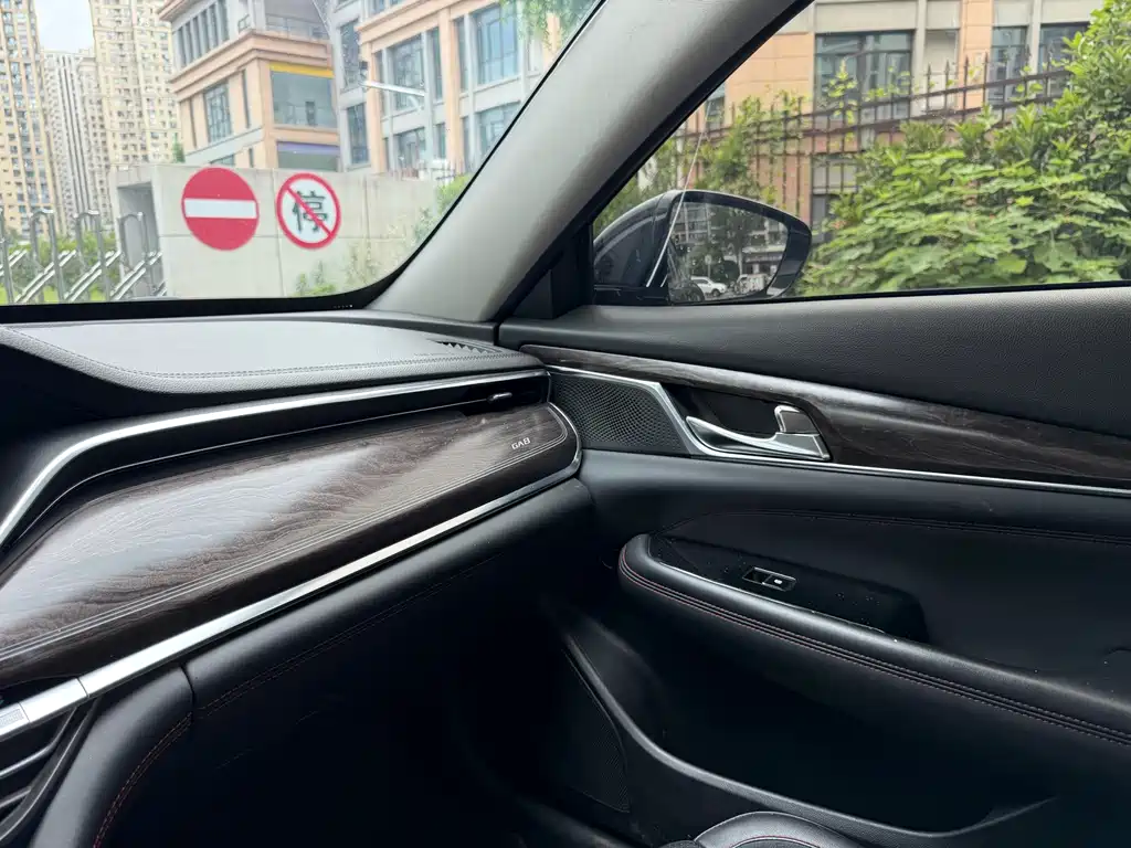 GAC Motor Trumpchi GA8 — фото 19