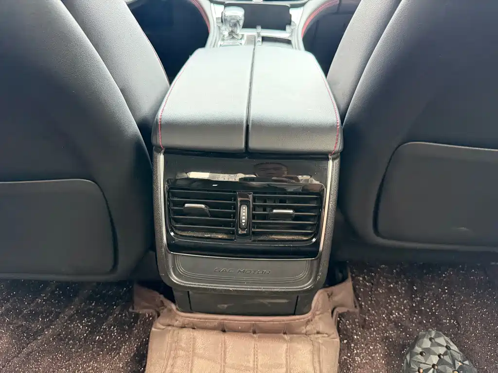 GAC Motor Trumpchi GA8 — фото 20