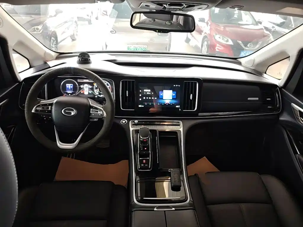 GAC Motor Trumpchi M8 — фото 10