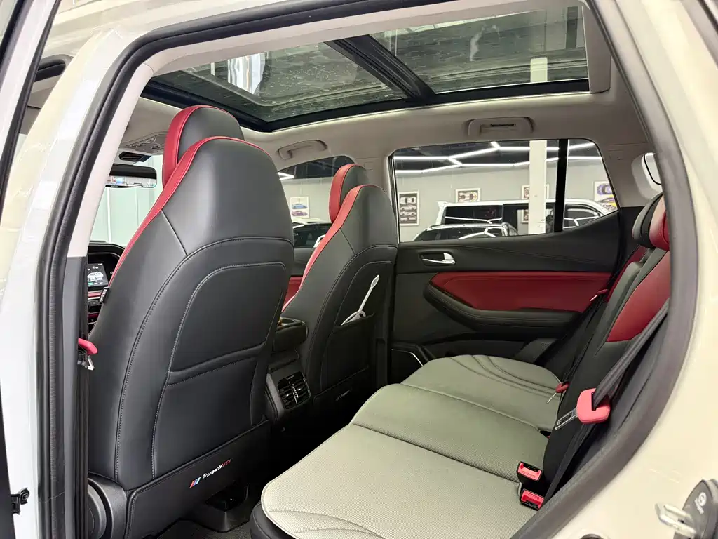 GAC Motor Trumpchi GS4 — фото 15