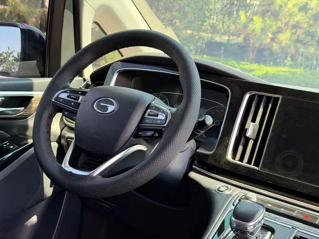 GAC Motor Trumpchi M8 — фото 10