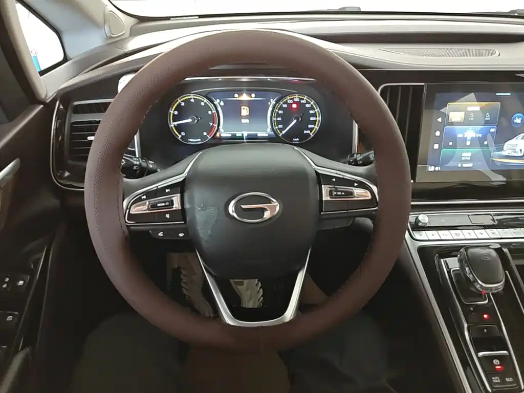 GAC Motor Trumpchi M8 — фото 11